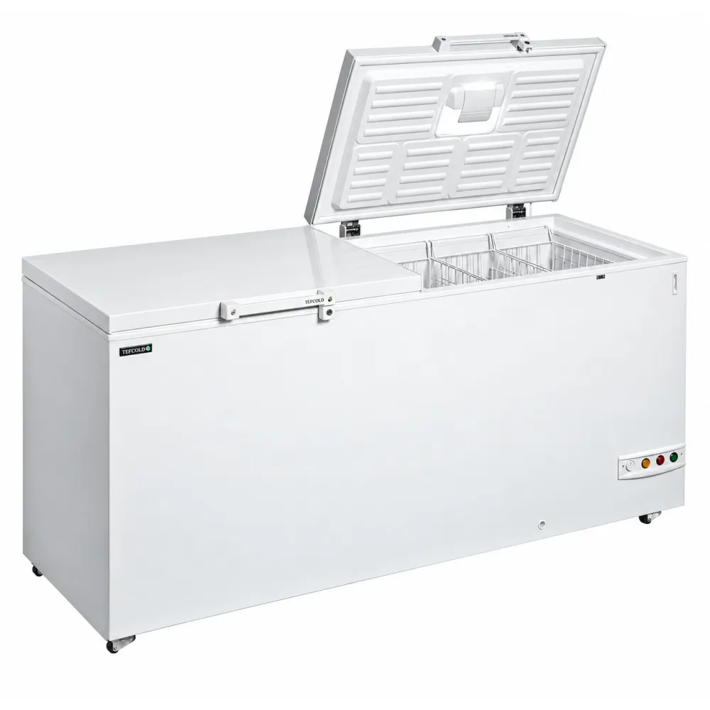 Chest freezer with two-piece lid, 565 L