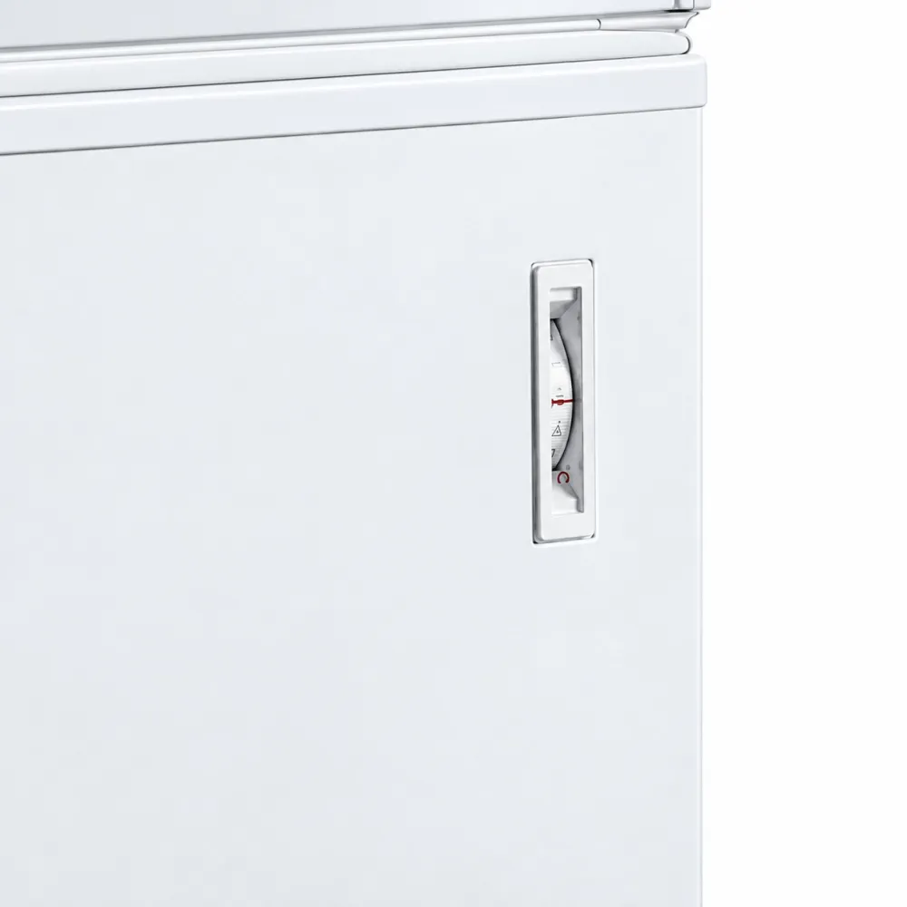 Chest freezer with stainless steel lid, 565 L